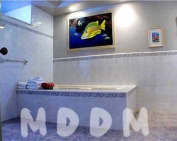 GB04ROOMS009